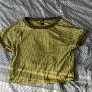 Green ribbed crop top for women/teens. Medium sized